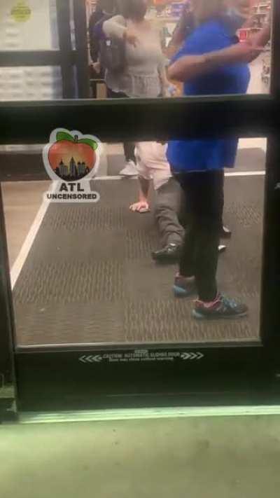 Open the door, I got 'em