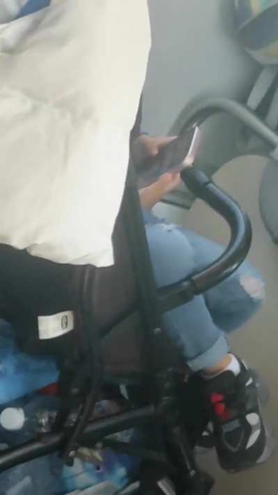 I wonder why my kid can't pay attention to anything