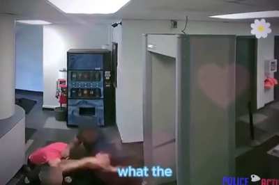 How does this happen?😩😩😩😩