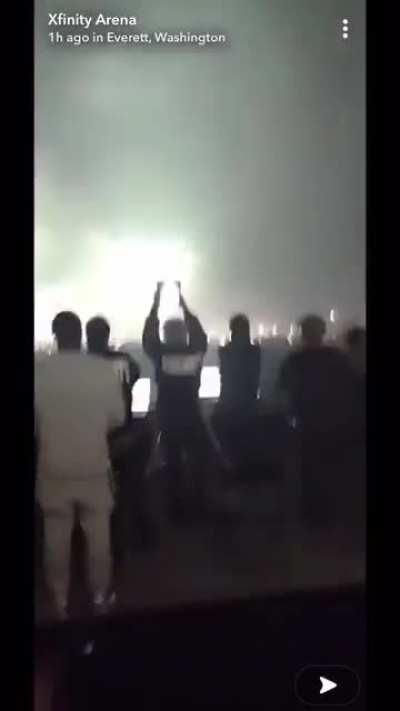 This stupid fucking moronic goomba ken carson is recording the concert with a 13 inch iPad Pro. No common sense whatsoever