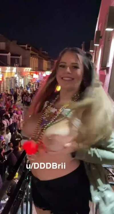 Can’t wait for Mardi Gras 😜 [GIF]