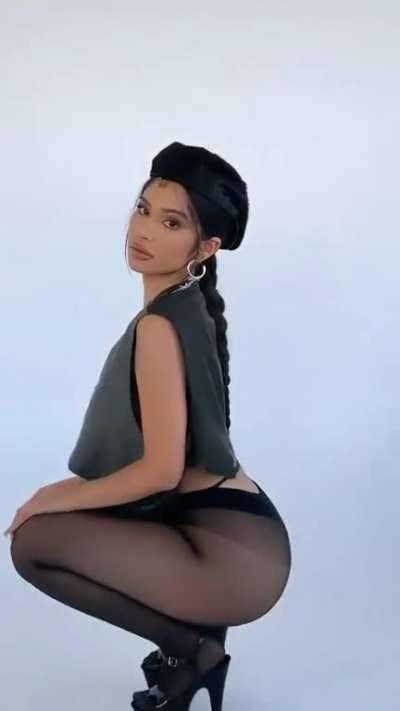 Preview of her Riding Skillz