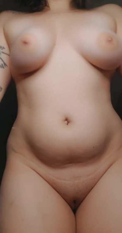 [F35][OC] I'm soft, squishy and fun to play with - wanna try?