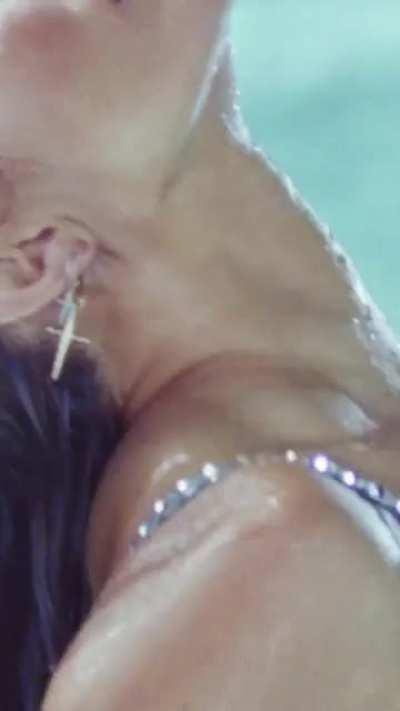 Found this in Jennifer Lopez's Twitter