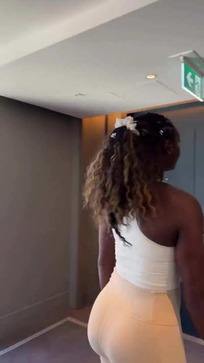 Alycia Parks (@alycia.parks)