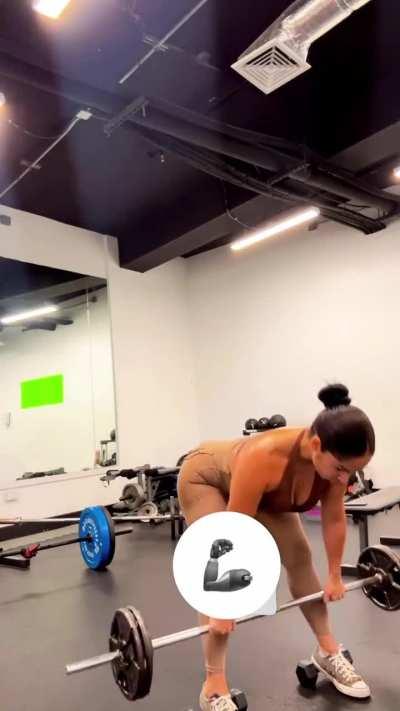 Stefany Hurtado (@fitsteffyy)