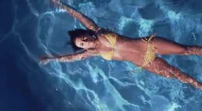 Lacey chabert, in a pool