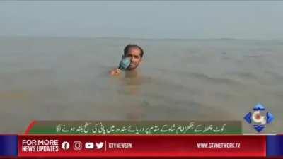 لقد ارتكبت 200 جريمة حرب