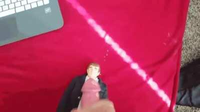 Cumming on a Trump doll