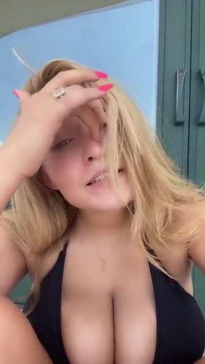 Tatum diAngelis. Kind of girls why this sub was created.