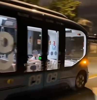 China's fully autonomous dual-motor self-driving bus has no steering wheel or driver’s cabin. It reaches speeds of up to 40 km/h and operates 24/7 on urban roads