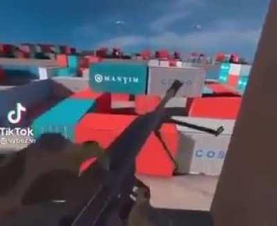 Hey, is that the gun from Fortnite?