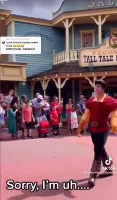 Courtesy of r/unexpected