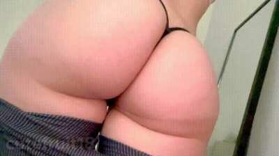i just love how my ass looks in a micro thong ☺️