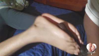 This happens everytime I ask for feet pics 🙄 