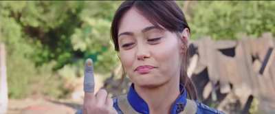 Behind the scenes Season 2 footage with Ella Purnell