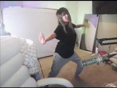 Aria make it jingle full dance