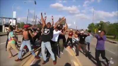 Please rise for our national anthem