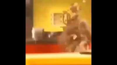 Todas las explosiones de maguito que encontré xd