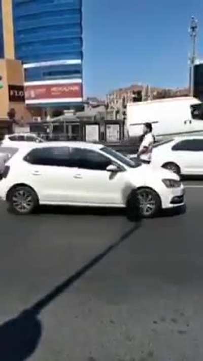 Praying on a busy road to counter Islamophobia