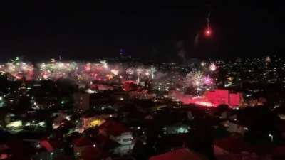 SPEKTAKULARNI vatromet u Sarajevu povodom 100 godisnjice Zeljeznicara