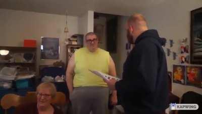 45 year old tracked down and confronted at home for talking to 8 year old girl online