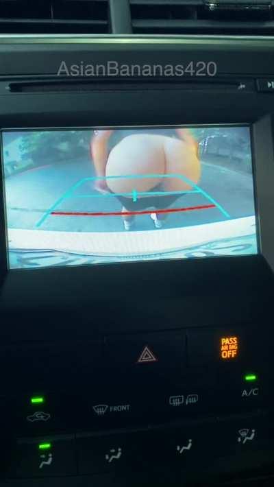 POV: Not letting you reverse your car until you fuck me 🚗