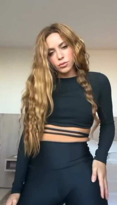She is so sexy...🔥