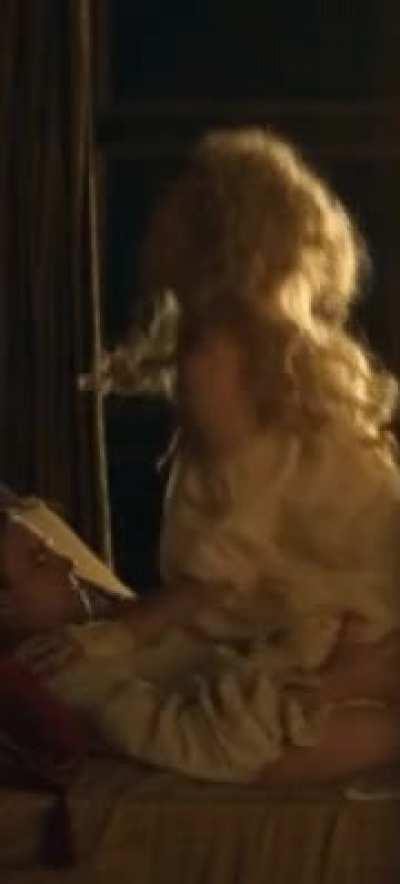 Would love to have Elle Fanning riding me