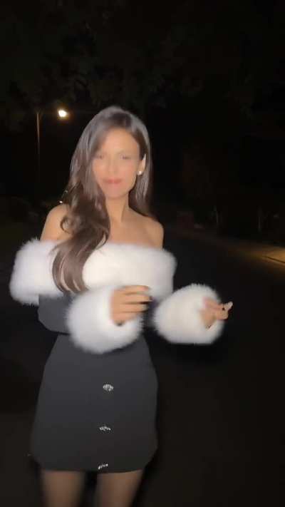 Victoria dancing on Tik Tok | December 2024