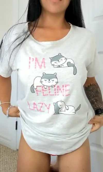 Do you like what's hiding under my lazy shirt😏