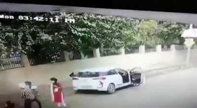 [NSFW][DEATH] Girl get shot to death just cause she rejected his one sided love.