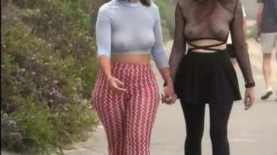 Nice outfits for a day out with a close friend, right?