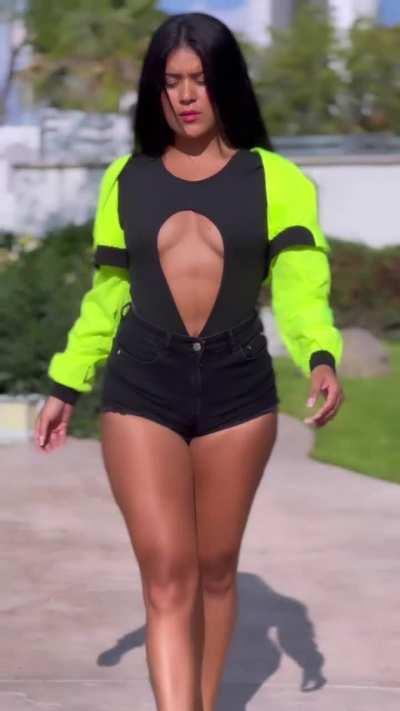 Hi baby follow my onlyfans 