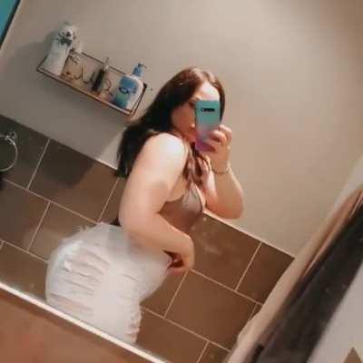 🍑 ️🍑 ️🍑 ️