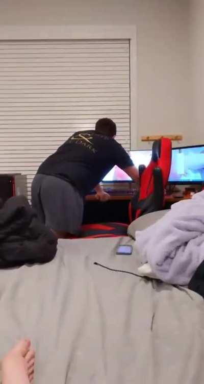 My boyfriend discovers what I did after he accidentally left his computer unlocked