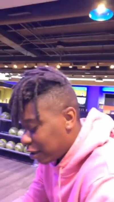 Smoking in the arcade 😂 Juice gave no fucks