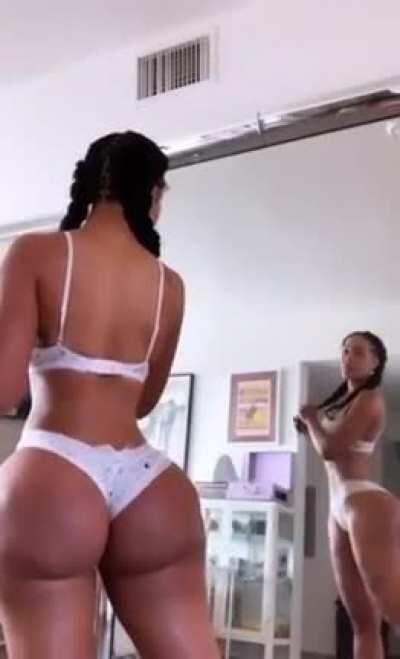 MODELSGONEWILDXXX - Video #9857