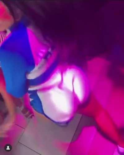 Water Booty Hoe sheesh 😮‍💨😮‍💨 slow mo?