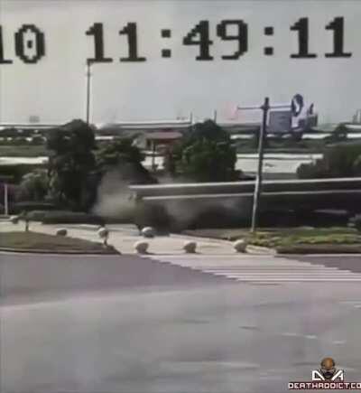 D or V? Breaking suddenly with an unsecured load.