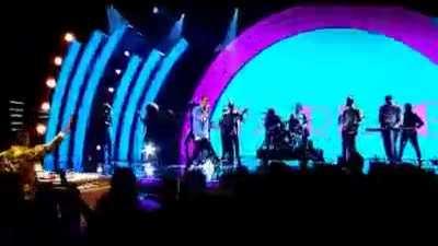 lytter normalt ikke til Rasmus Seebach men det her er sq en undtagelse 😍