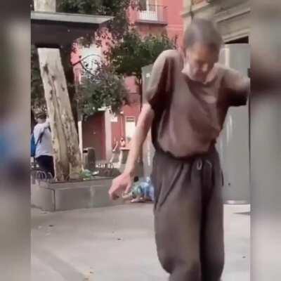 Mati mientras estuvo baneado