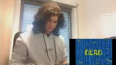 Yo también quiero ver ese vídeo 😳😳😳