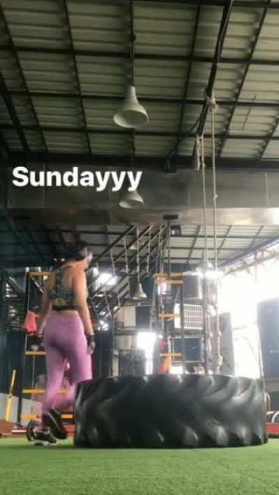 Apoorva arora tight ass