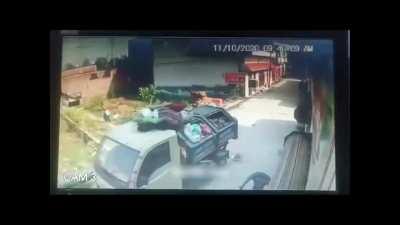 Garbage Collector Gets Electrocuted On The Job