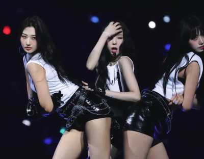 Gawon, Narin, Sooin (Meovv)