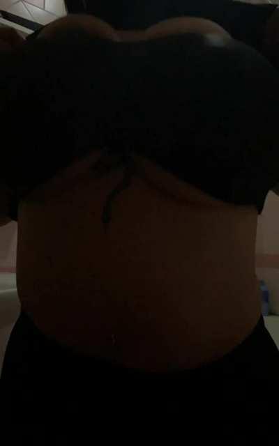 Why don’t you cum and make a mess too? 😘❤️