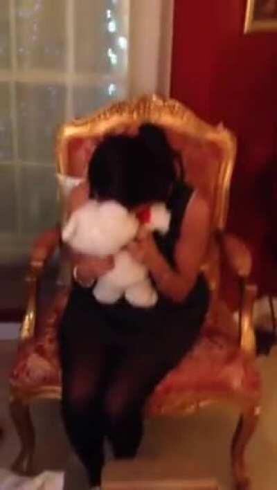 Man gifts fiancé with lost childhood teddy bear