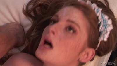 Faye Submits Her Pussy