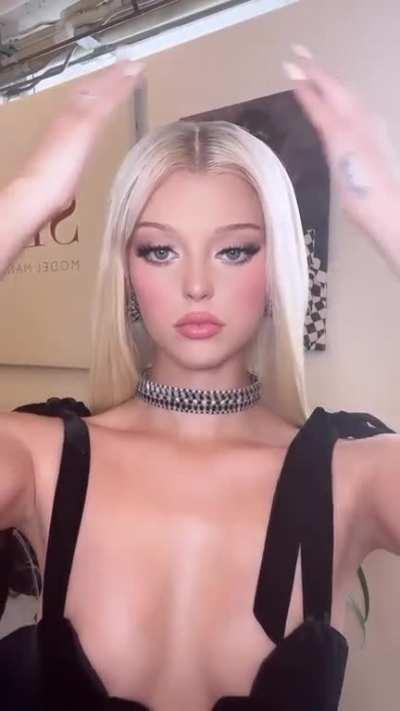 She deleted this video OMG